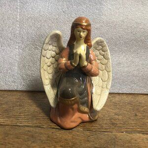 Vintage Christmas Nativity Angel Ceramic Porcelain Kneeling Country Farmhouse